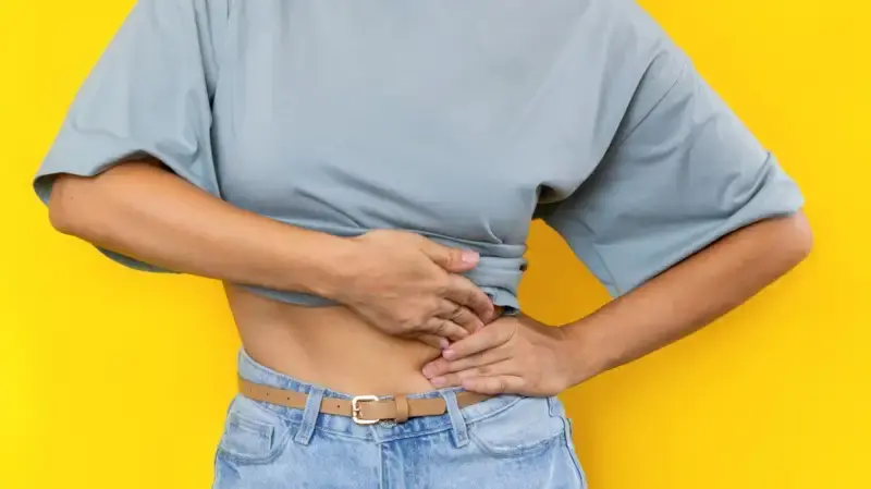 Guide on causes of left-side rib pain in females, from injuries to ...